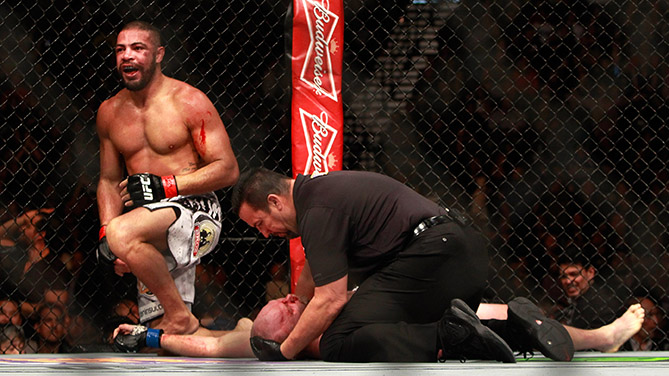 <a href='../fighter/Thales-Leites'>Thales Leites</a> defeats <a href='../fighter/Tim-Boetsch'>Tim Boetsch</a> by submission second round of their bout during UFC 183 on January 31, 2015 in Las Vegas, NV. (Photo by Steve Marcus/Getty Images)