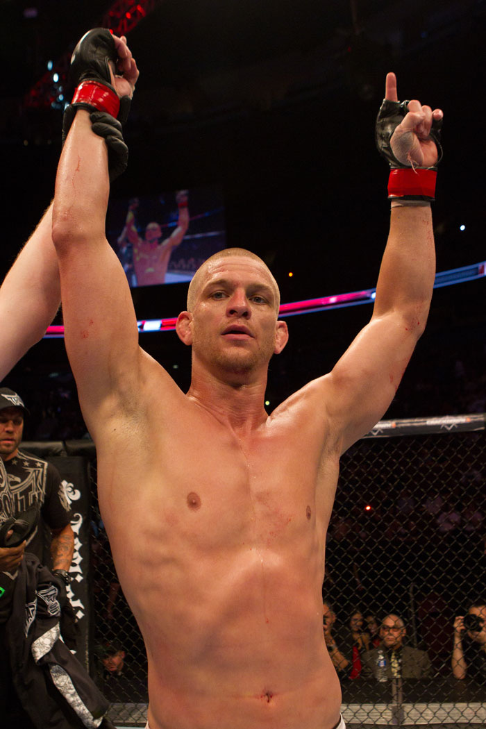 Mike Pyle wins by Submission (choke)