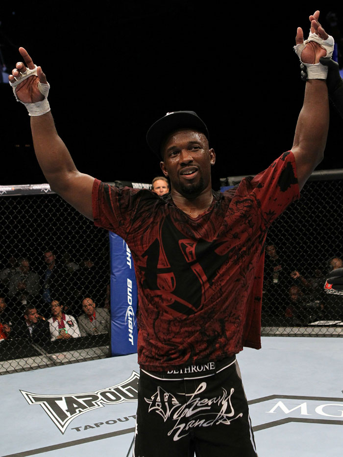 Daniel Roberts vs. Forrest Petz