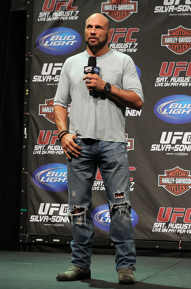 UFC 117 Weigh-ins