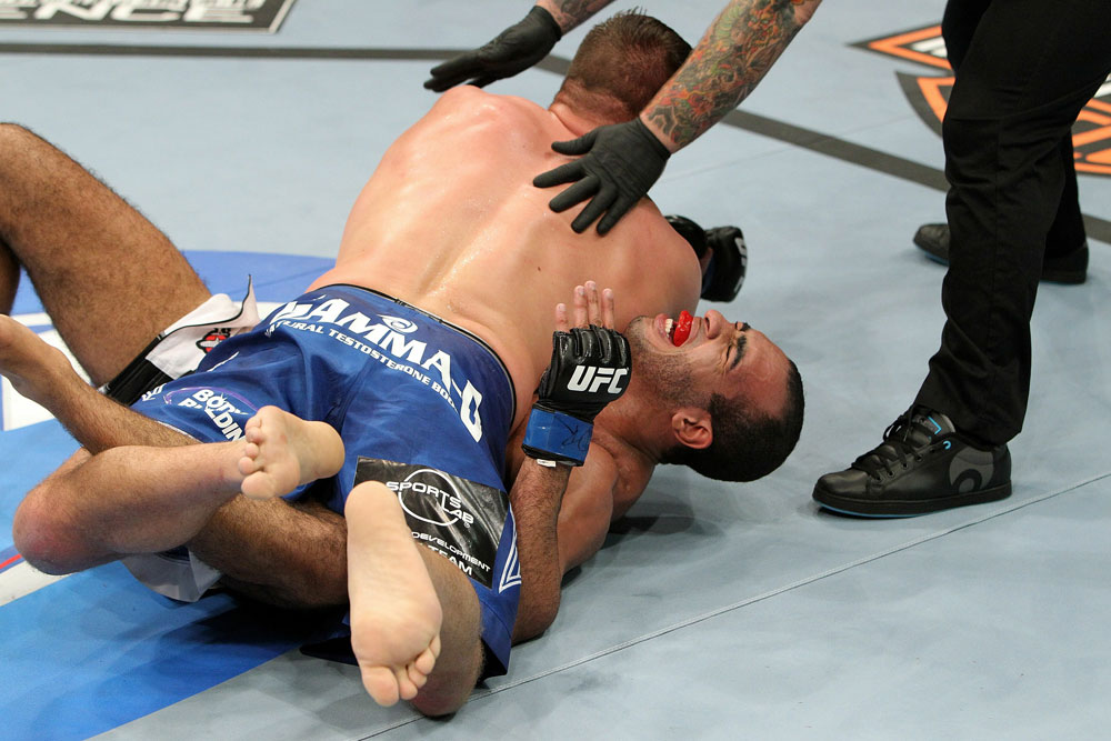 UFC118 Pierce vs. Alves