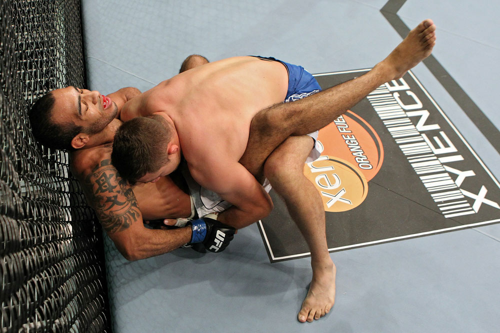 UFC118 Pierce vs. Alves