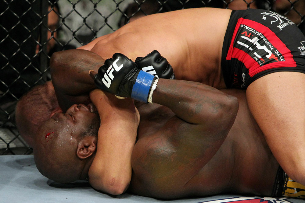 UFC 118 Couture vs. Toney