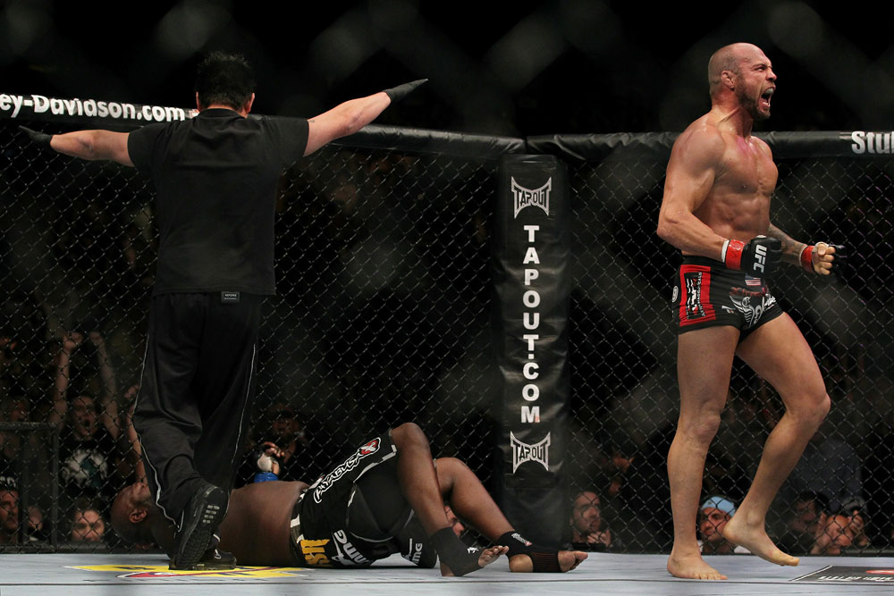 UFC 118 Couture vs. Toney