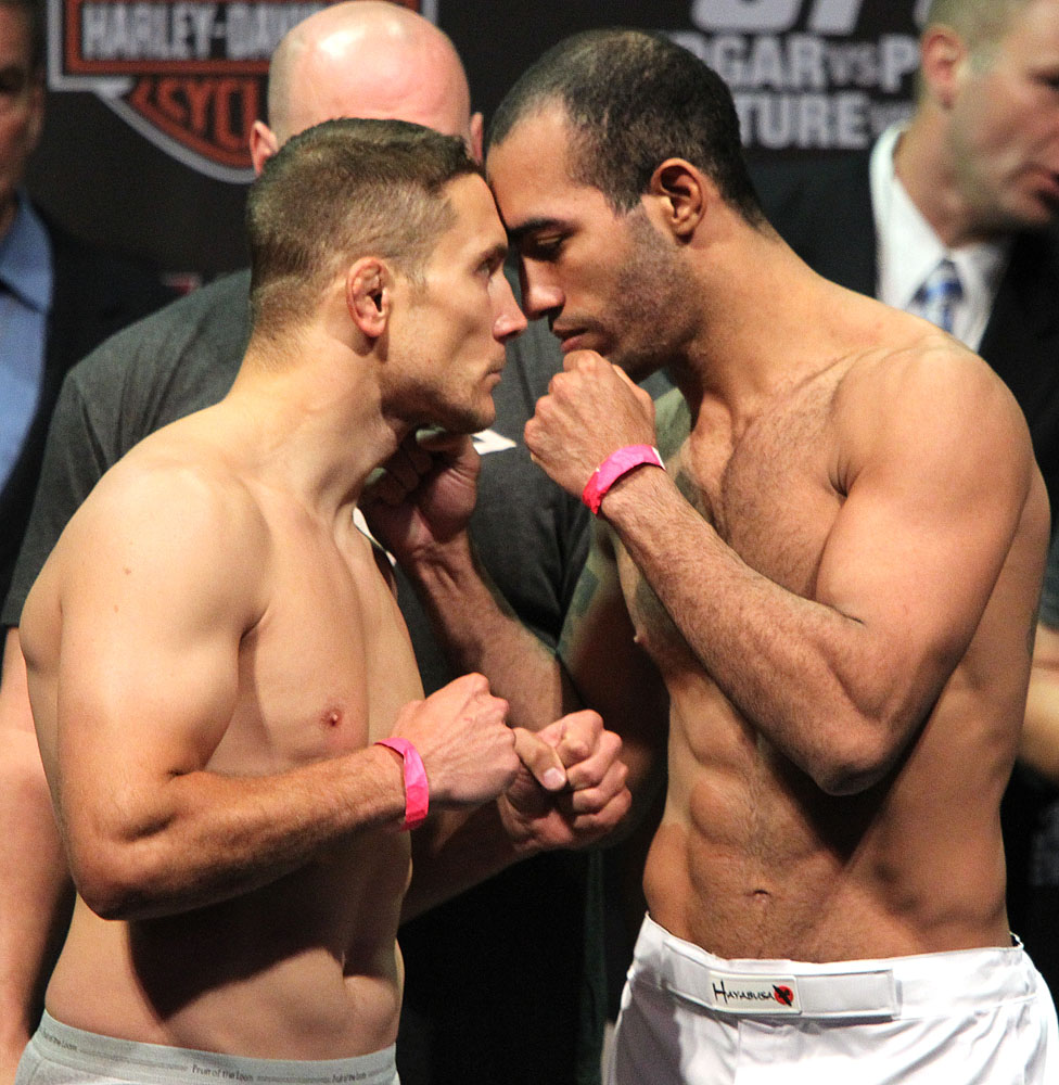 UFC118 weigh-ins Pierce vs. Alves