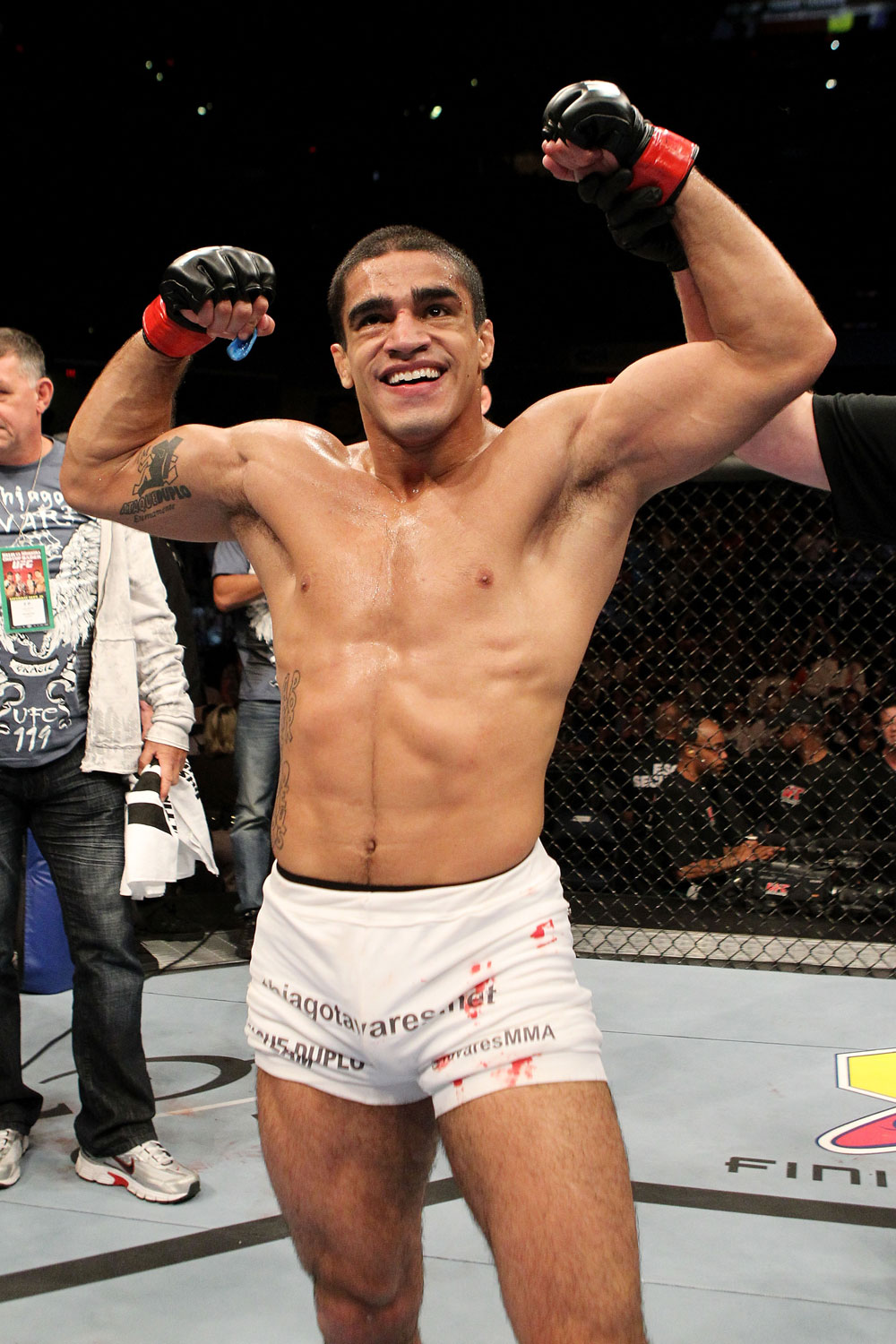UFC 119: Tavares winner