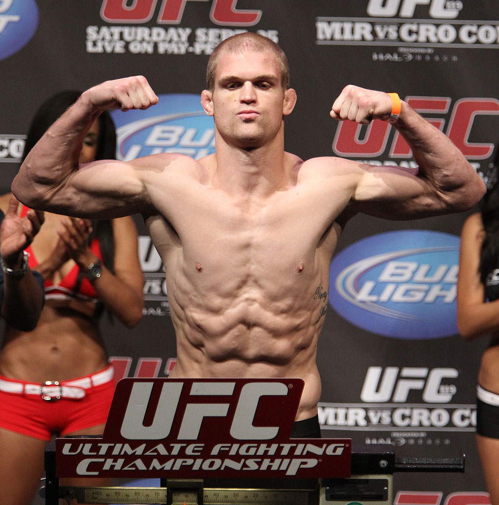 UFC 119 weigh ins: Evan Dunham