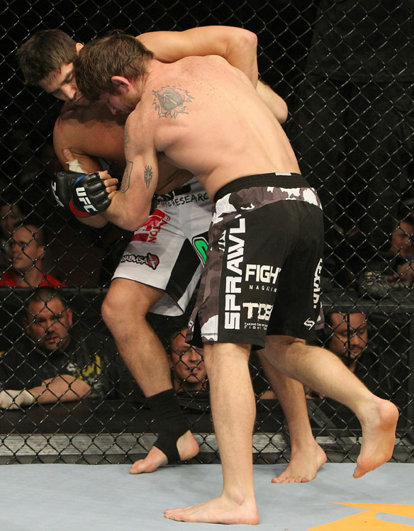 Tom Lawlor vs Patrick Cote