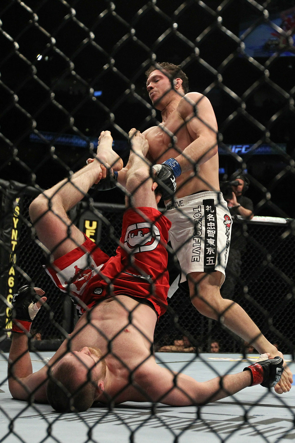 UFC 124: Grant vs. Almeida