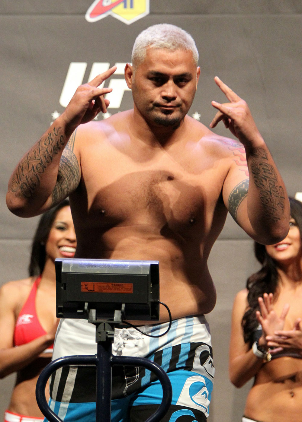 UFC 127 Weigh-in: Mark Hunt