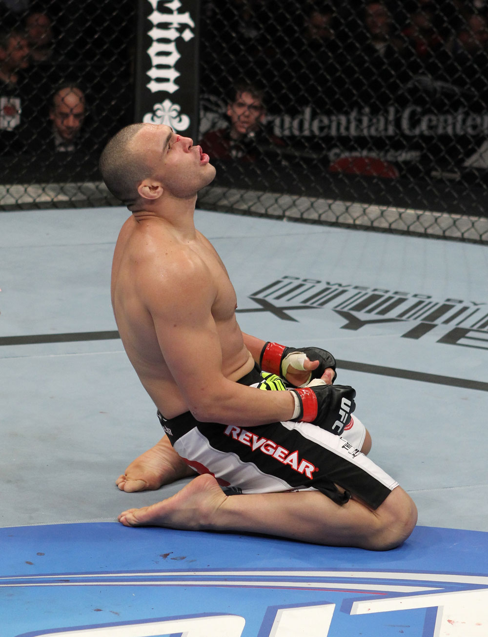 UFC 128: Luiz Cane celebrates his win