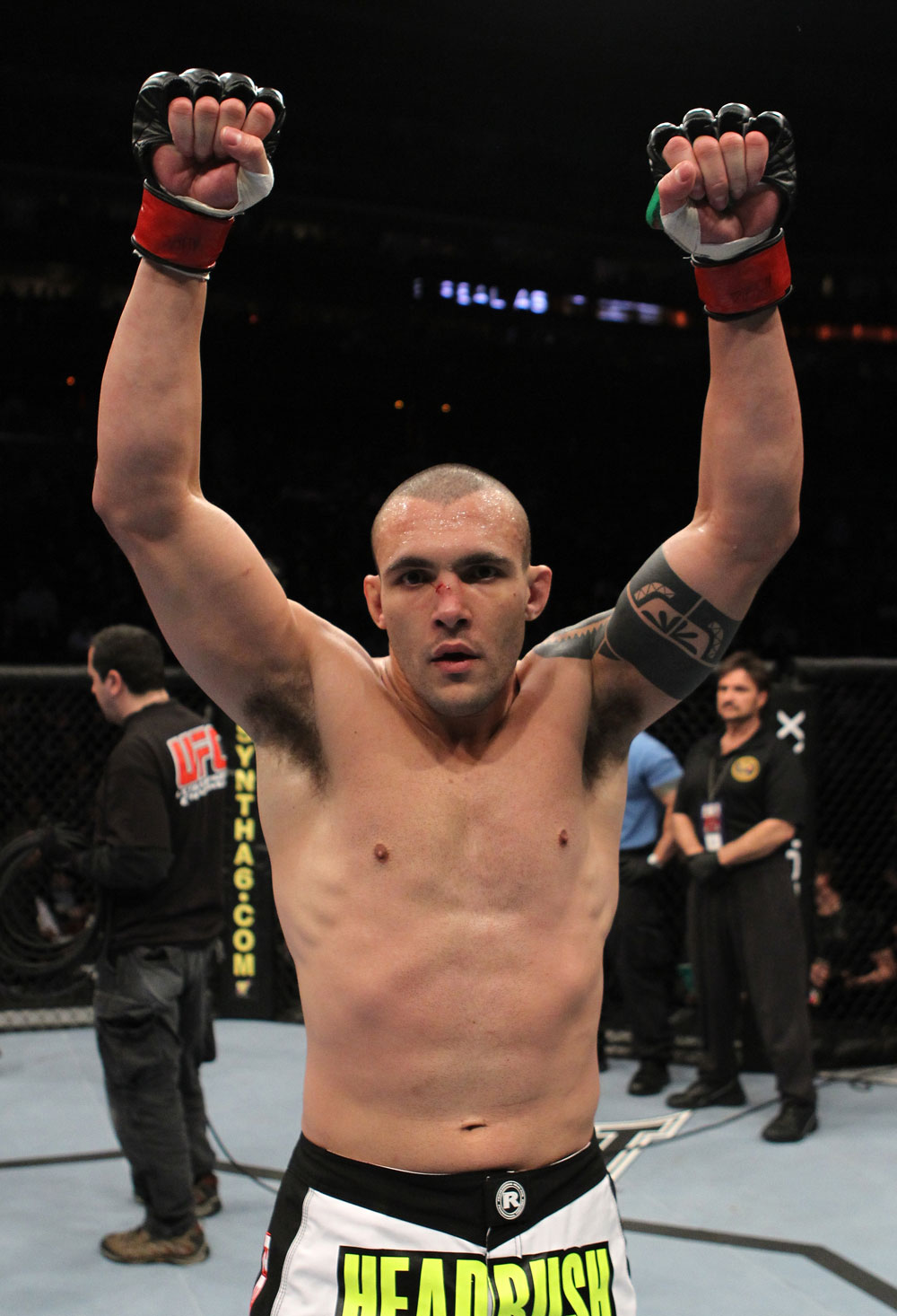UFC 128: Luiz Cane celebrates his win