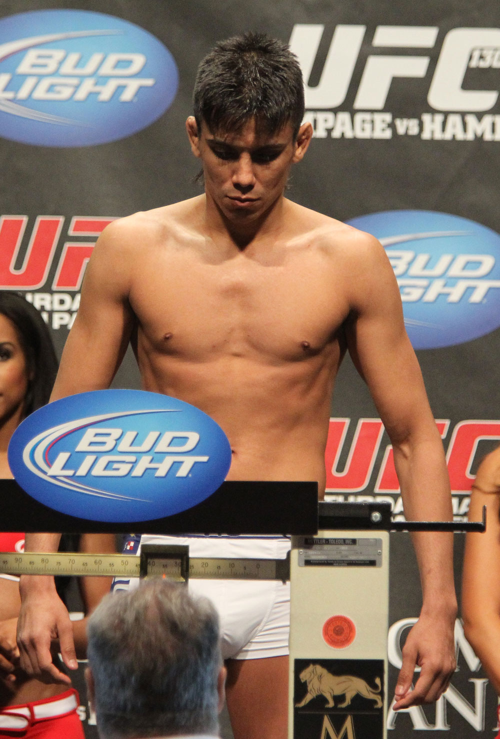 UFC 130 Weigh-ins: Miguel Angel Torres