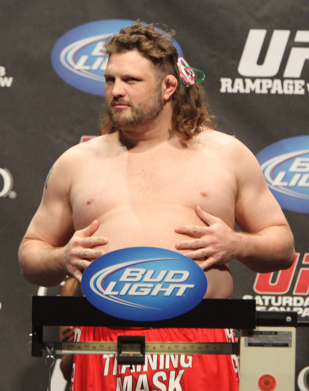 UFC 130 Weigh-ins: Roy Nelson