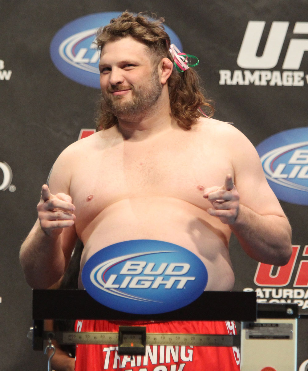 UFC 130 Weigh-ins: Roy Nelson