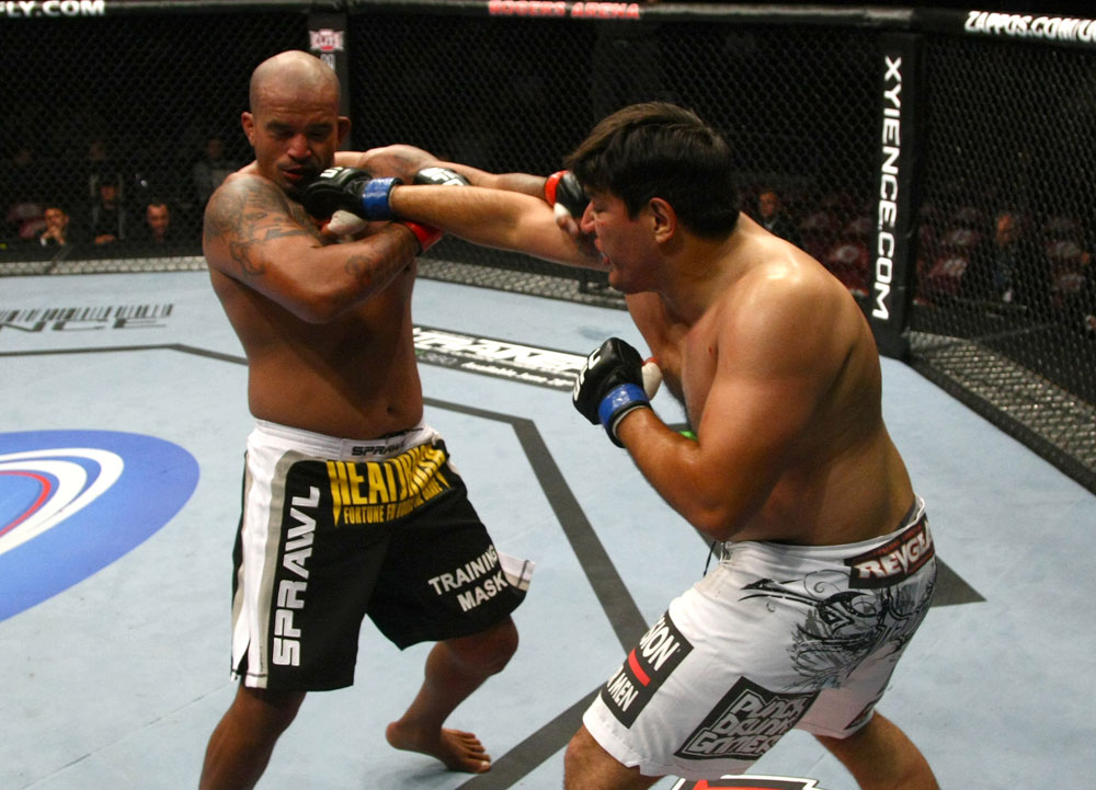 Joey Beltran vs Aaron Rosa