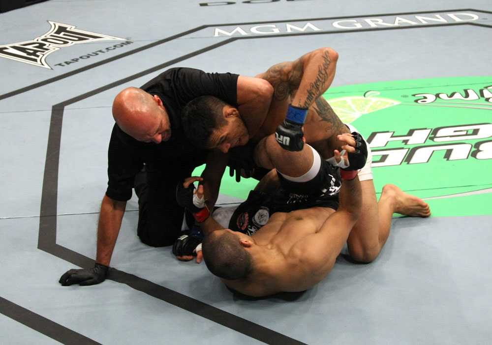 Sotiropoulos vs. Dos Anjos