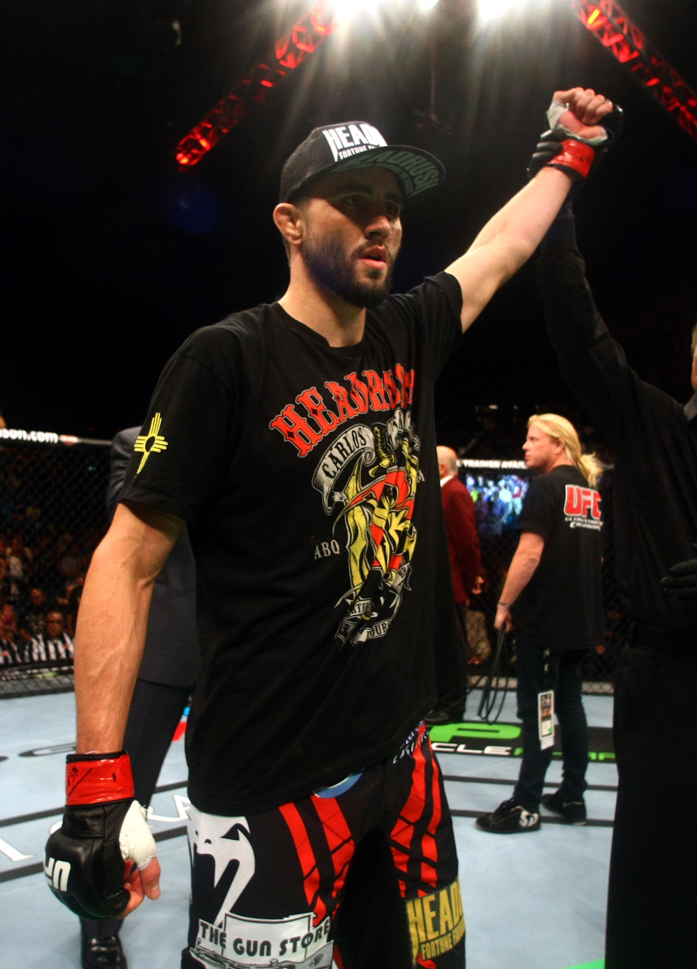 Carlos Condit celebrates his win.