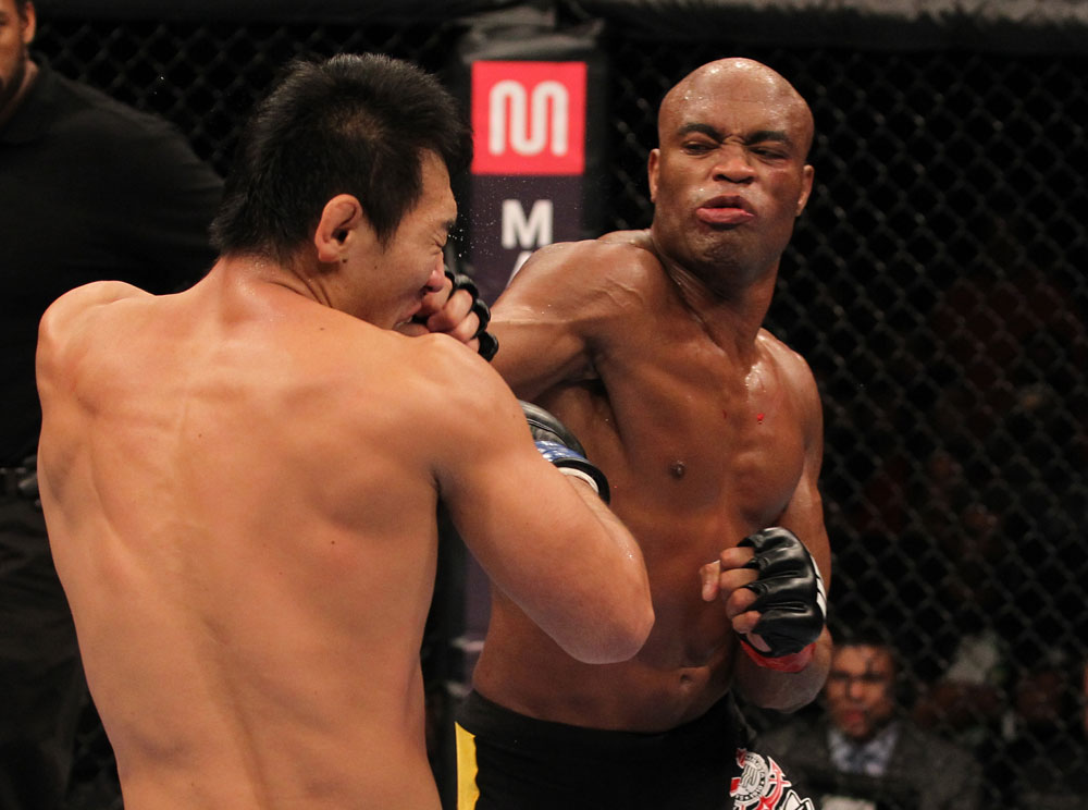 Anderson Silva vs Yushin Okami