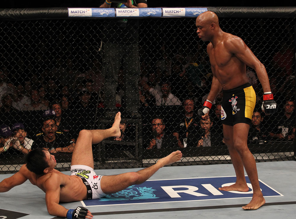 Anderson Silva vs Yushin Okami