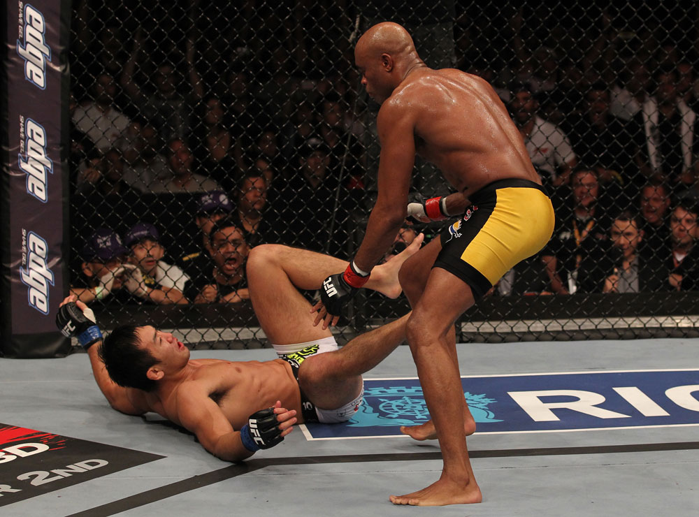 Anderson Silva vs Yushin Okami