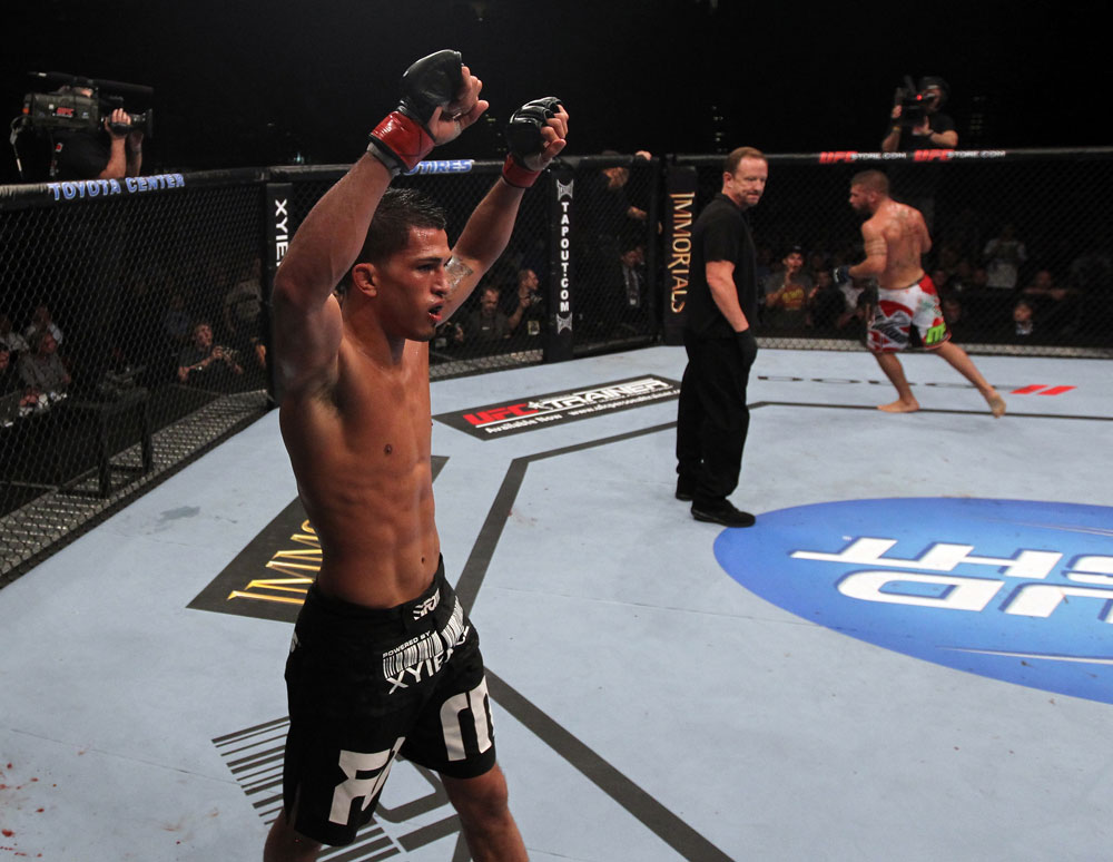 Pettis vs Stephens