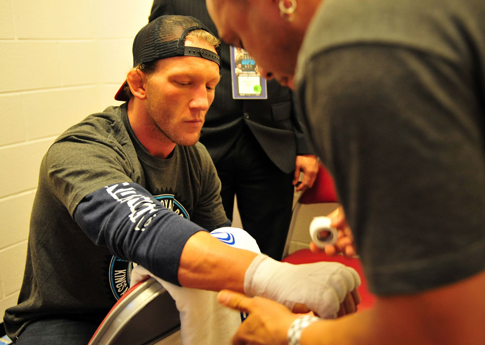 Gray Maynard prepares for his fight with Frankie Edgar