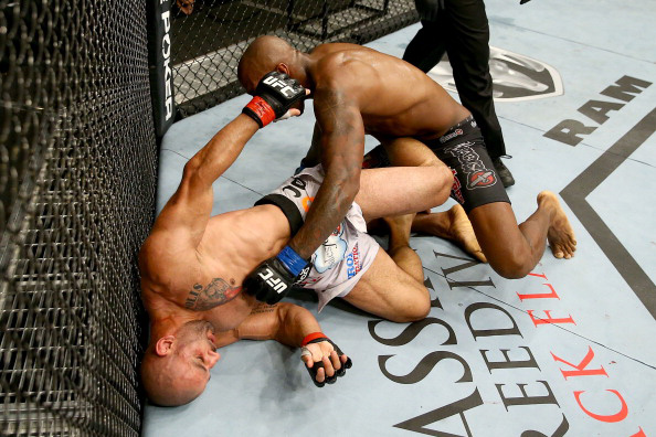 Carmont grapples with Philippou Carmont grapples with Philippou