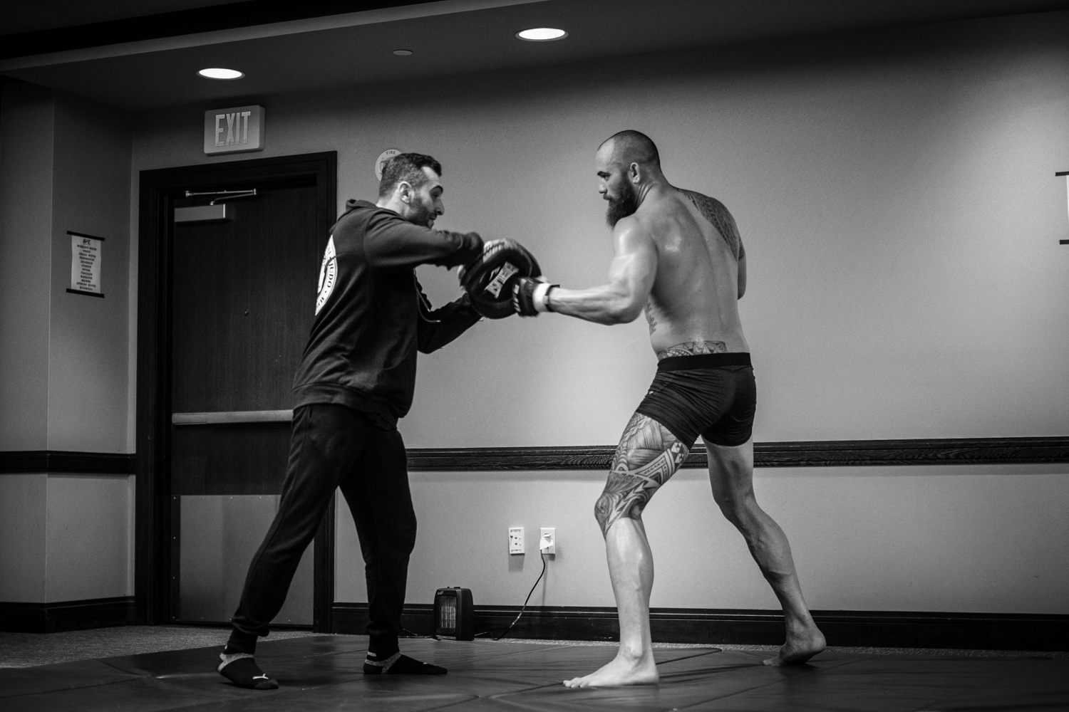 UFC 181: Entrenamiento de Travis Browne | UFC ® - Media