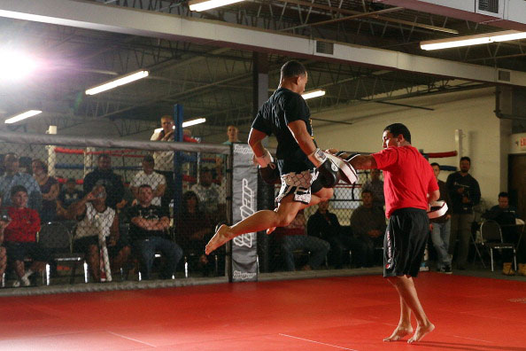 Dodson works on flying knee Dodson works on flying knee