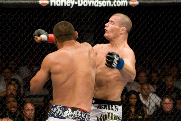 Henderson delivers knockout blow Henderson delivers knockout blow