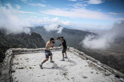 Carlos Condit and Brandon Gibson - photo Wilson Fox Carlos Condit and Brandon Gibson - photo Wilson Fox