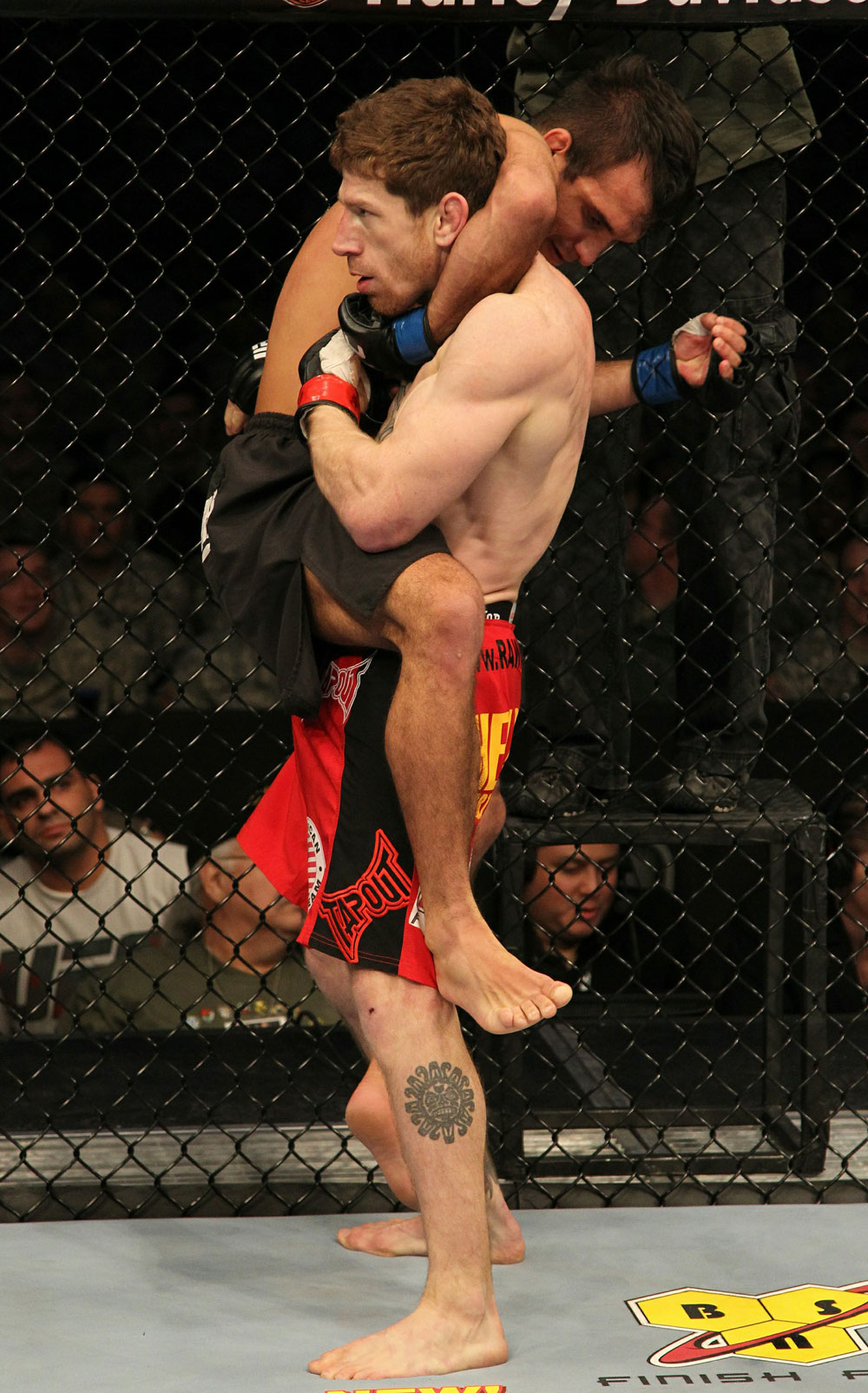 (R)Brown vs. (L)Yahya