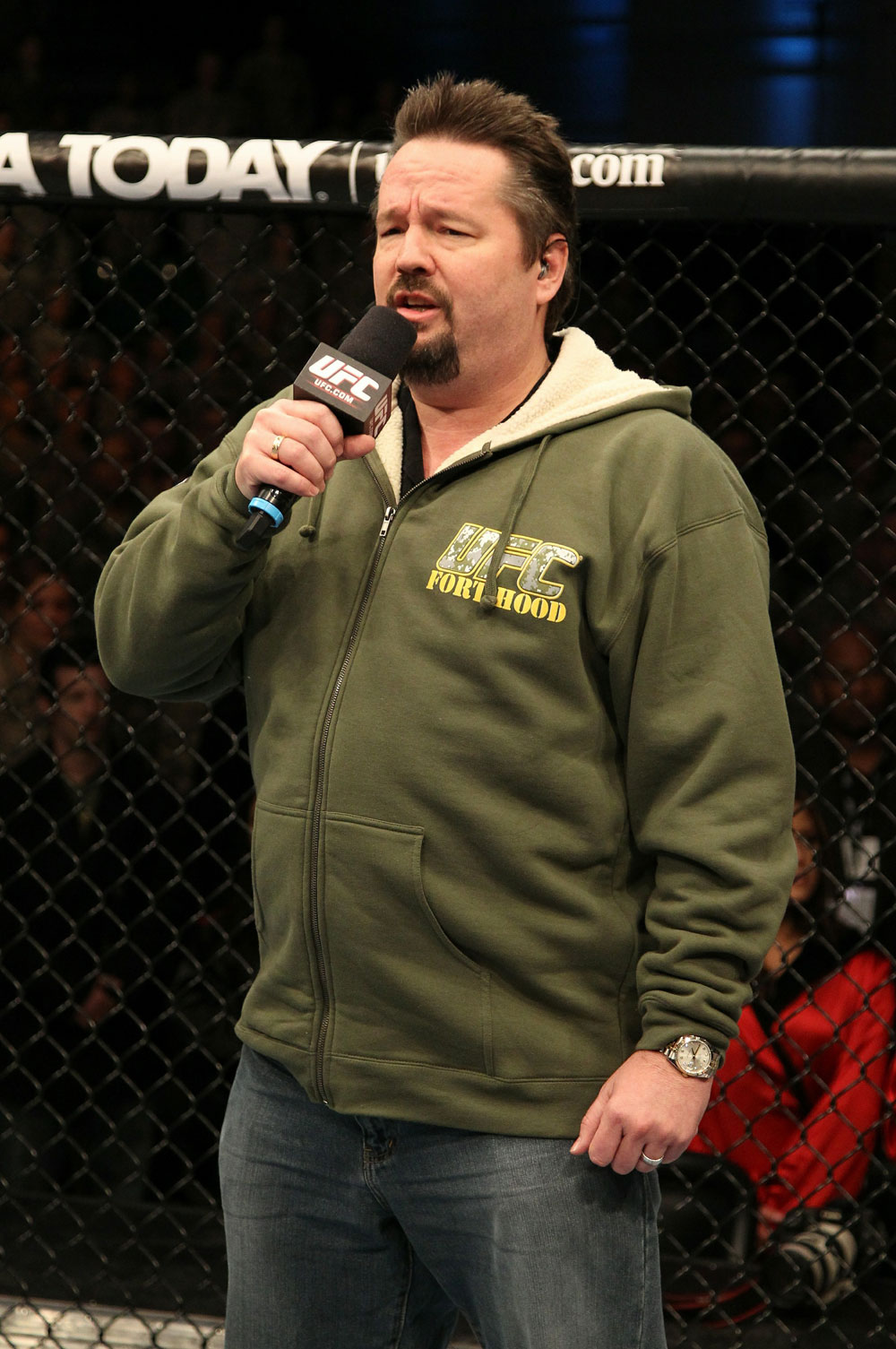 Entertainer, Terry Fator, sings the National Anthem.