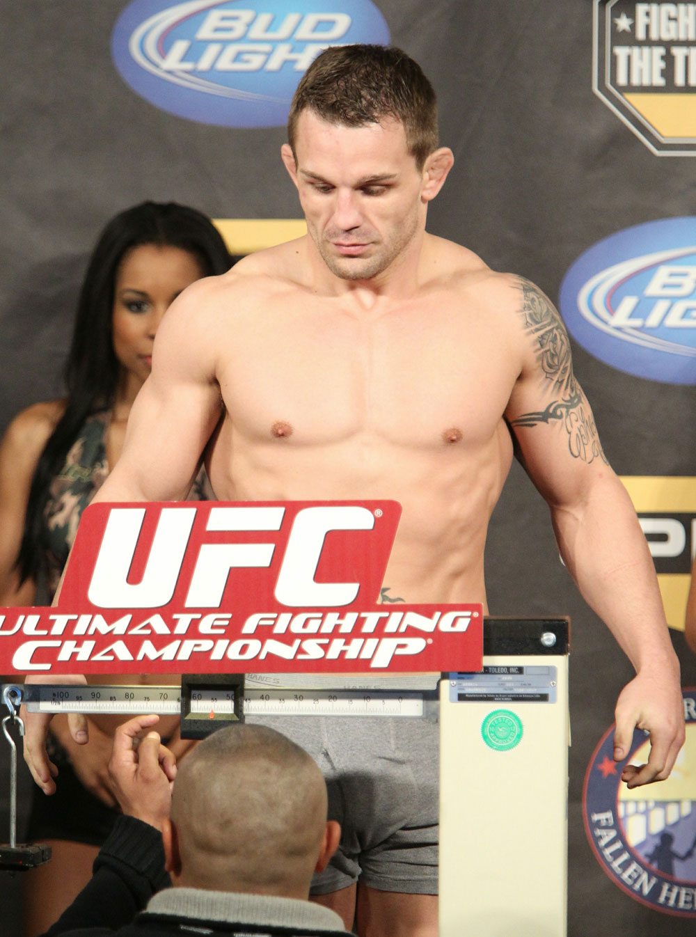 UFC Fight for the Troops Weigh in: Waylon Lowe