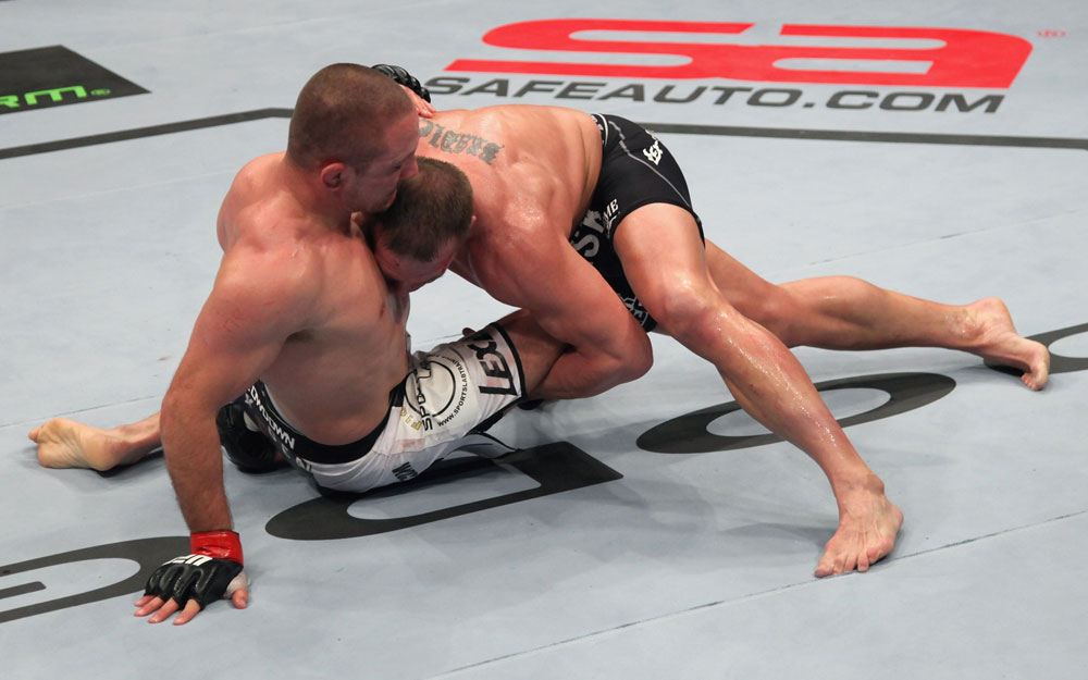 Mike Pierce vs Paul Bradley