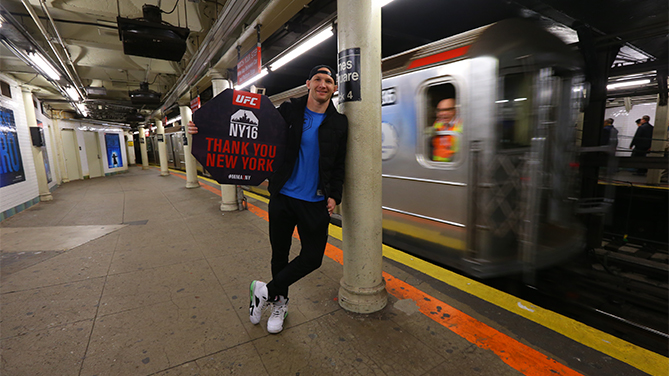 Ryan LaFlare takes to the streets of NY to thank them (Photo credit: Mike Stobe/Getty Images)