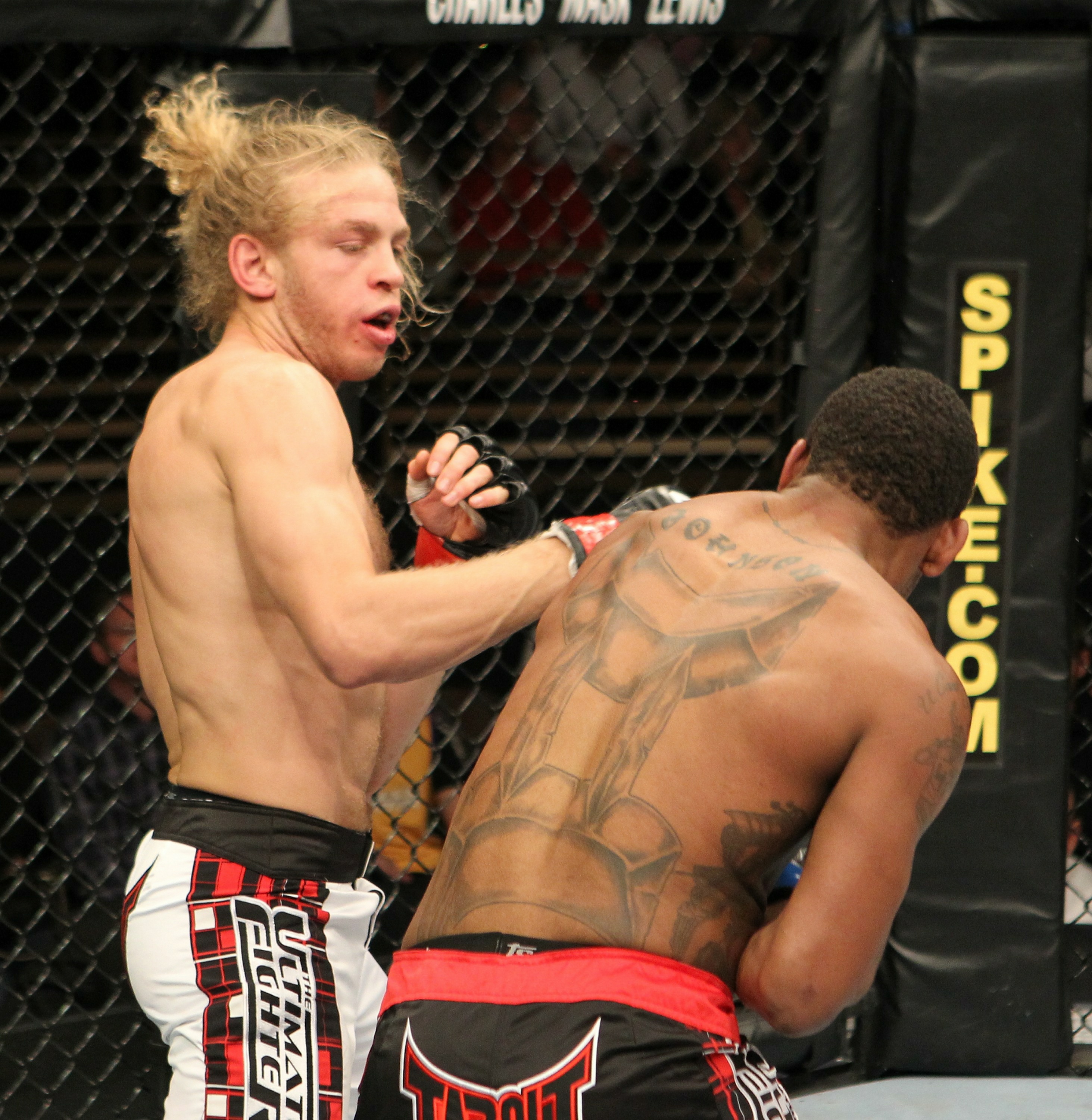 Jonathan Brookins vs Michael Johnson