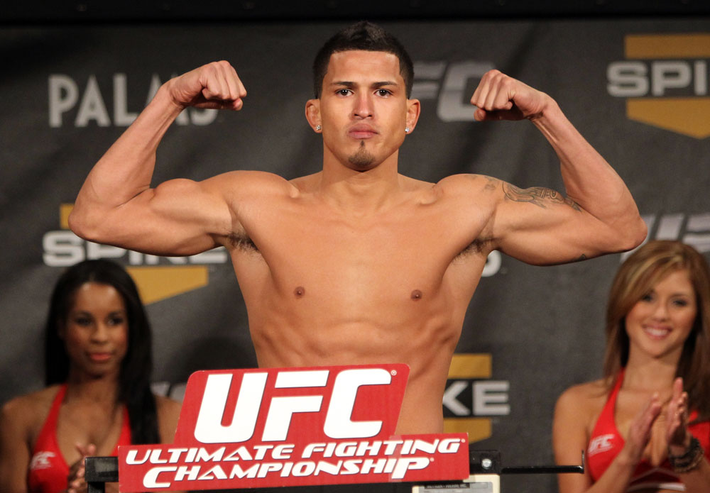 TUF 13 Finale Weigh-ins: Anthony Pettis