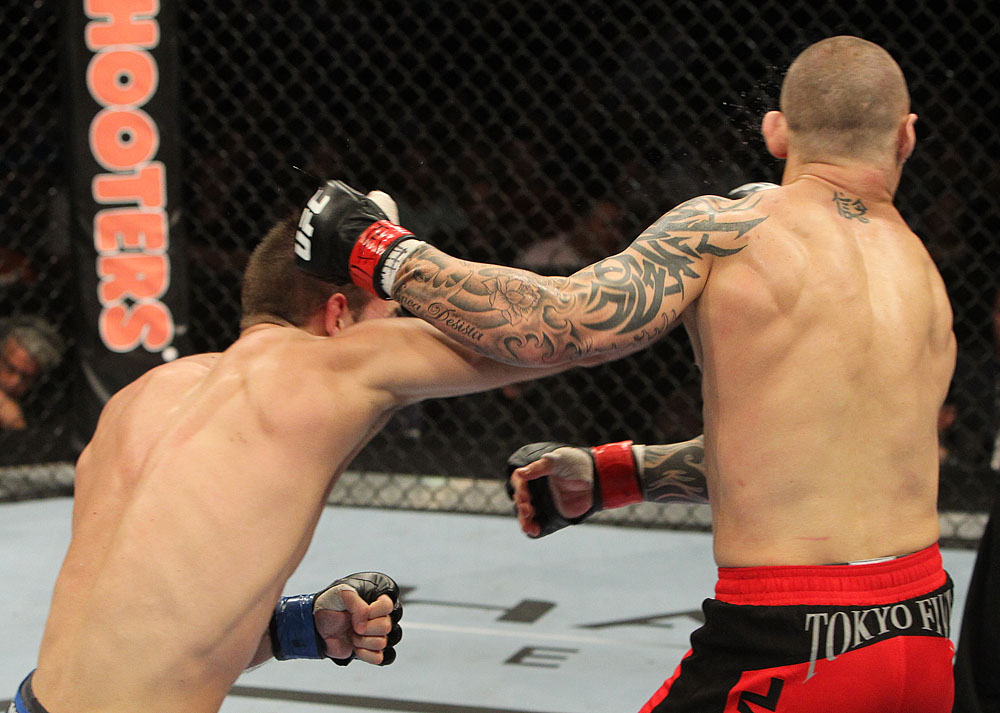 Cole Miller vs Ross Pearson