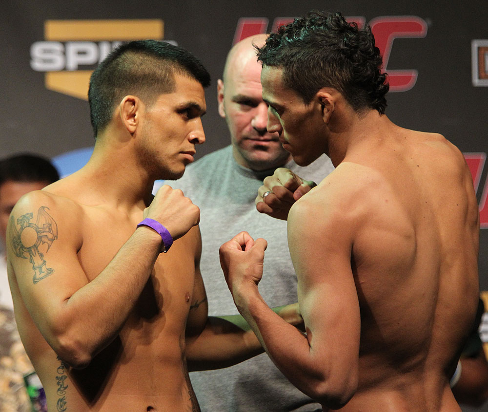 Efrain Escudero & Charles Oliveira