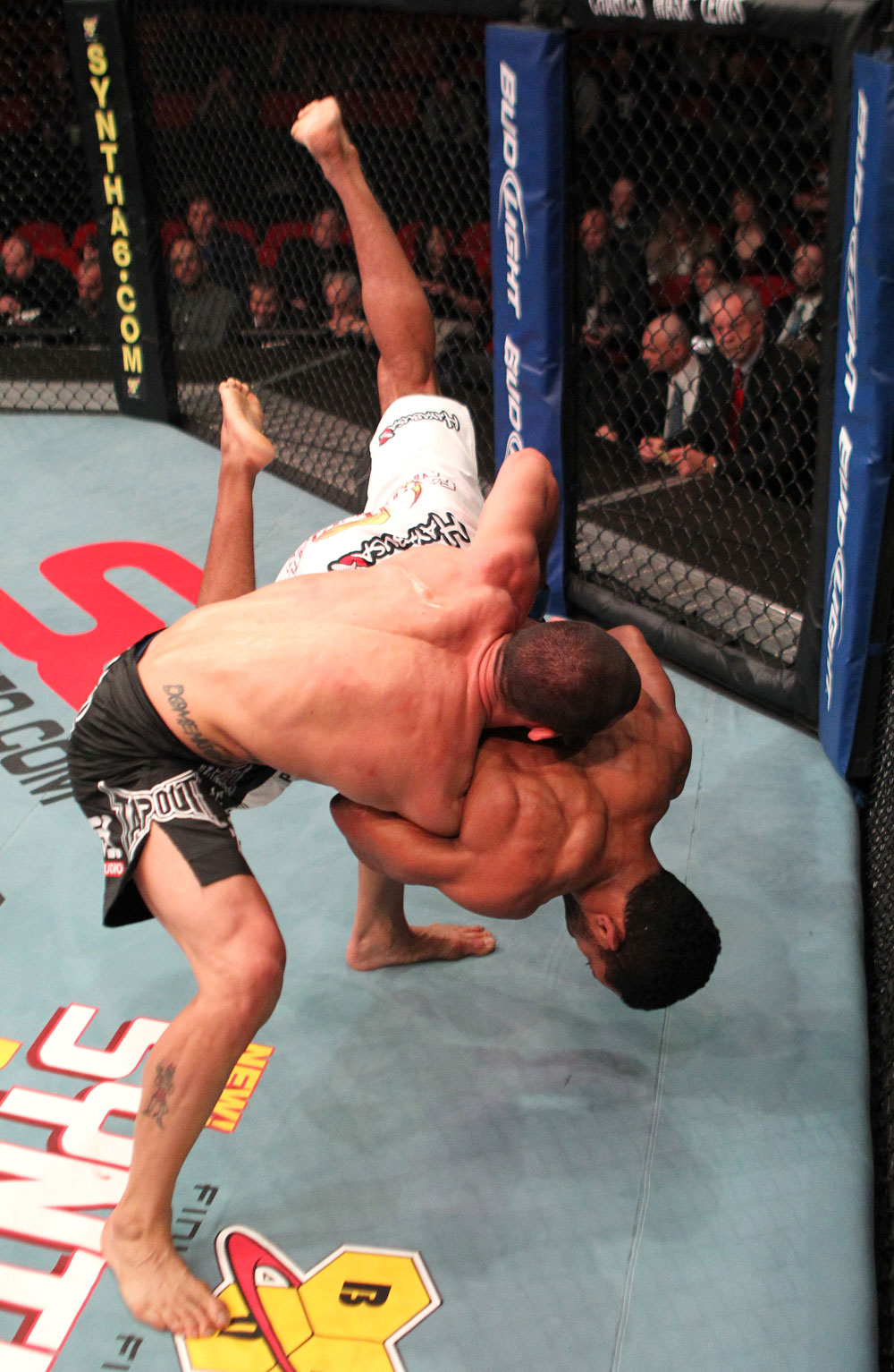 Aaron Simpson vs Mario Miranda
