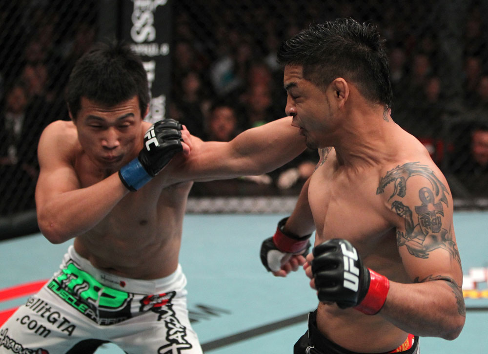Chan Sung Jung vs Leonard Garcia