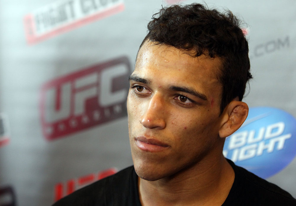 Charles Oliveira