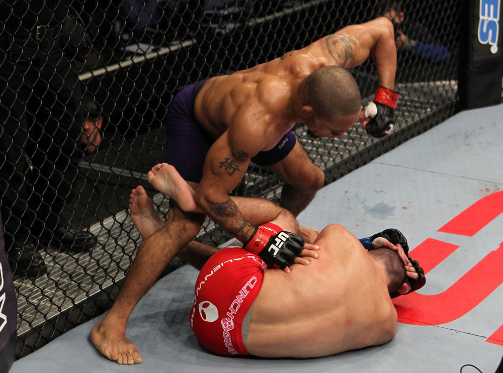 Mike Easton vs Byron Bloodworth