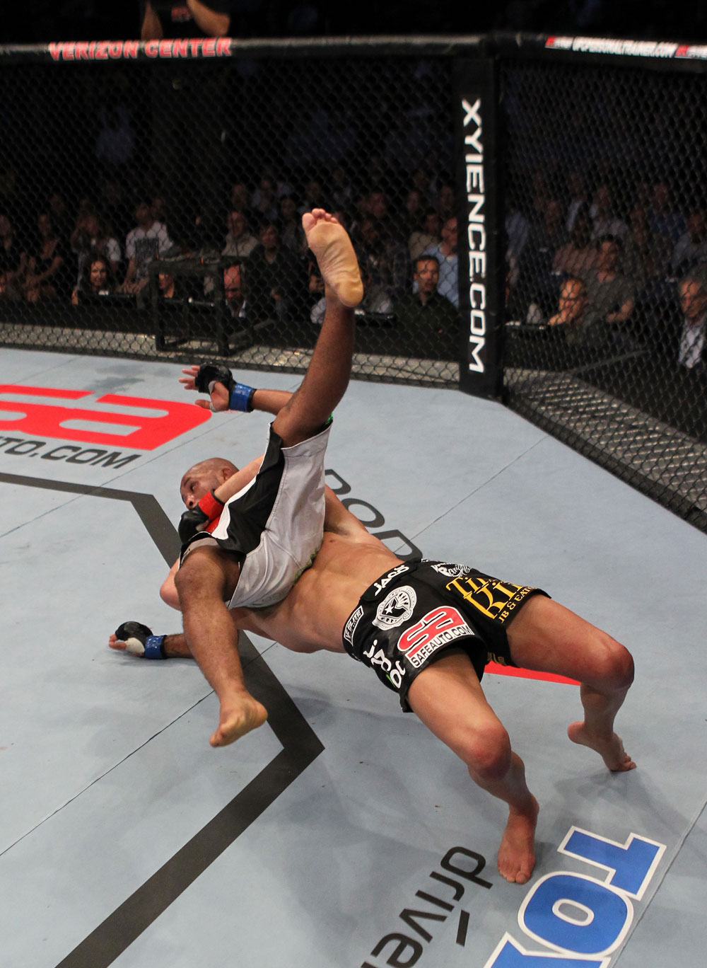 Dominick Cruz vs Demetrious Johnson