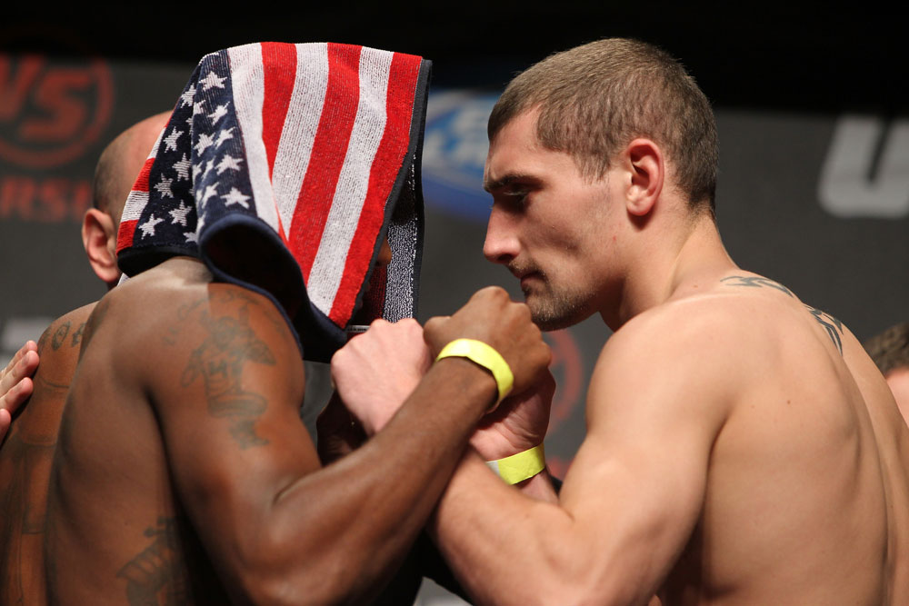 UFC LIVE: Cruz vs Johnson - Ultimate Fighting