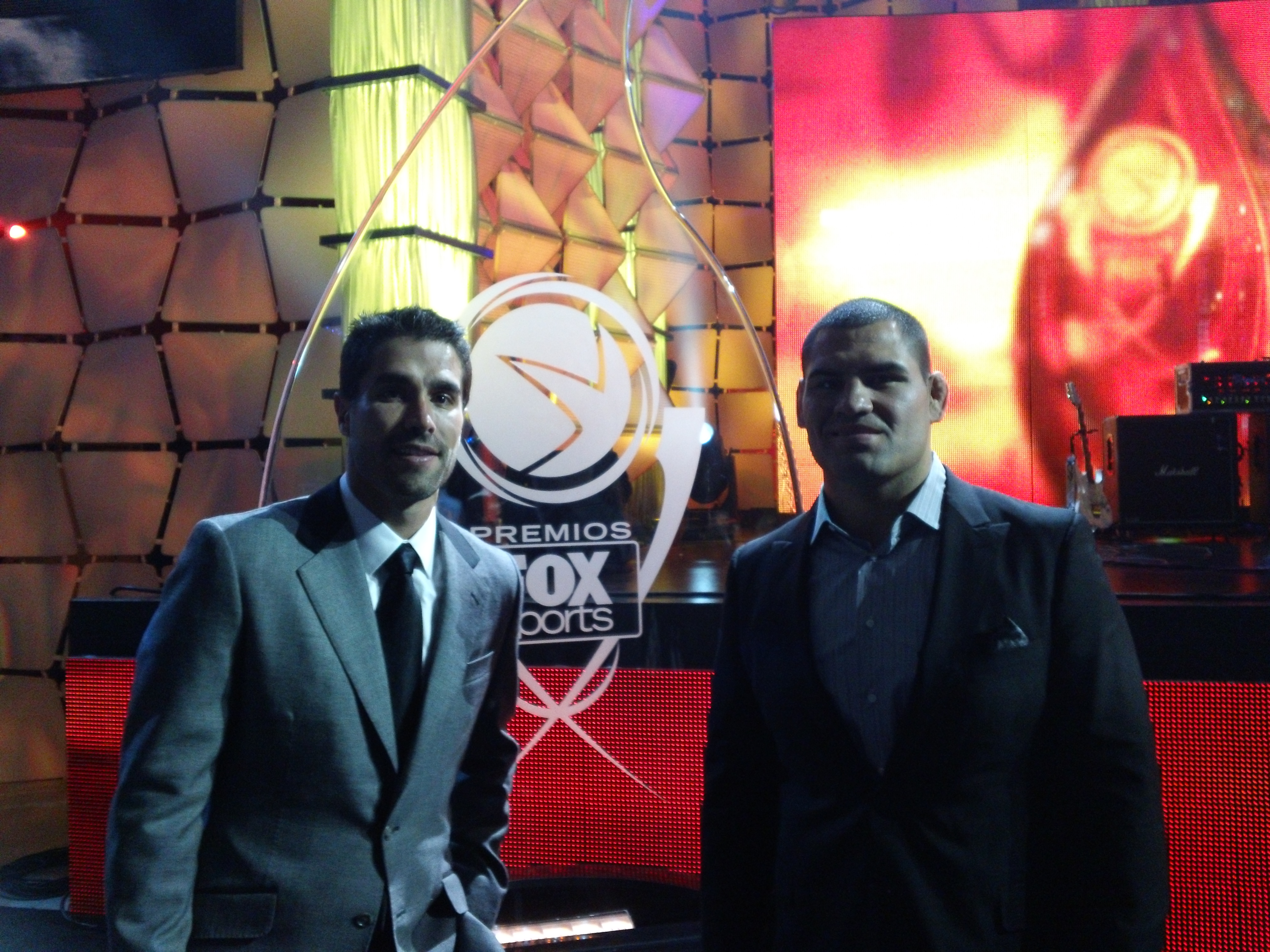 Cain Velasquez y Pablo Angel