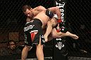 Mike Pierce vs Kenny Robertson