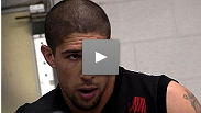 Apesar do frio no Colorado, lutadores do UFC Live se aquecem em treinos abertos